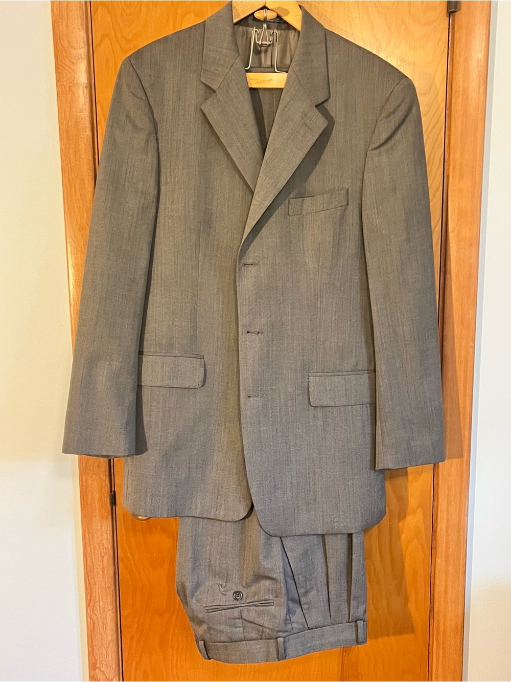 Brandini Men’s Gray 2-Piece Worsted Wool Suit 40R Blazer & 32x31 Pleated Pants
